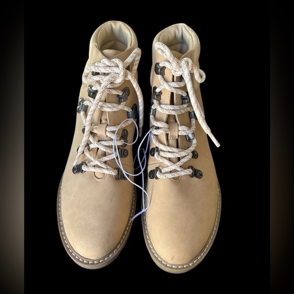 Universal Thread Tully Lace-Up Hiking Boots Size: 7.5 - Picture 1 of 11
